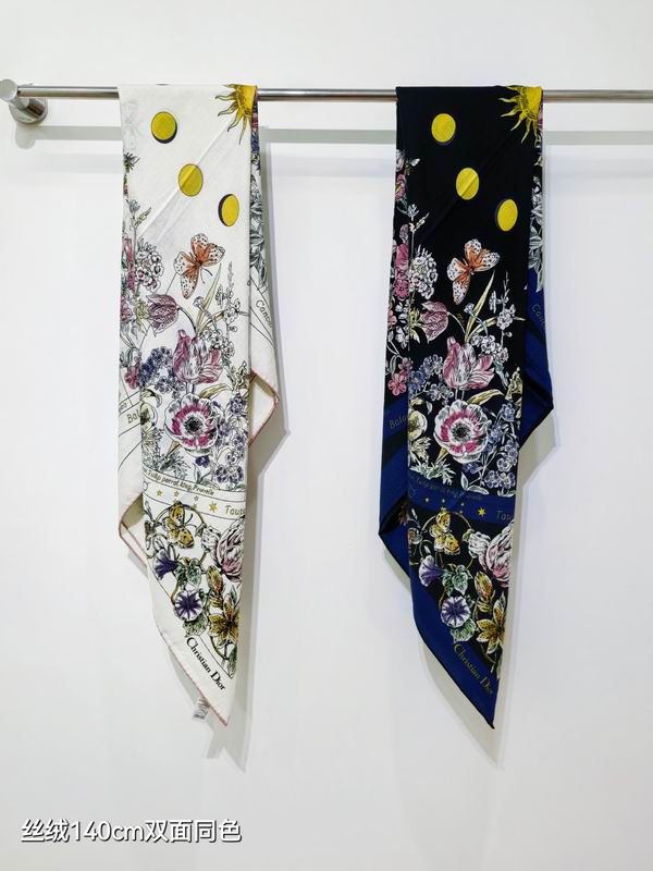 Dior Scarf 140X140cm 70%羊绒30%真丝 E102201